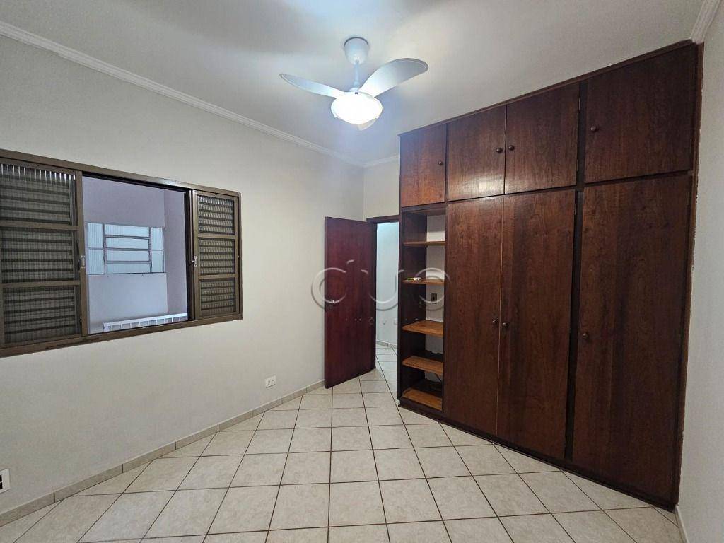 Casa para alugar com 2 quartos, 142m² - Foto 9