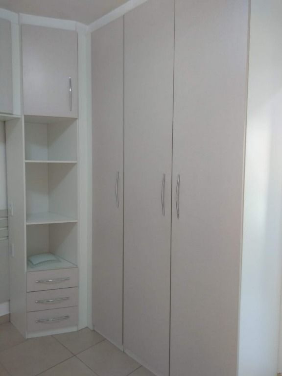 Casa à venda com 2 quartos, 75m² - Foto 17