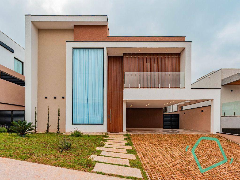 Casa de Condomínio à venda com 4 quartos, 340m² - Foto 2