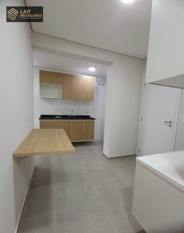 Apartamento para alugar com 3 quartos, 112m² - Foto 7