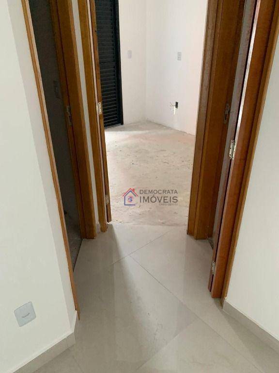 Apartamento à venda com 2 quartos, 64m² - Foto 10