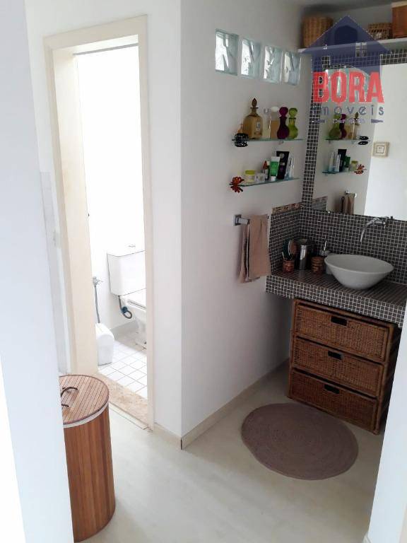 Casa à venda com 3 quartos, 300m² - Foto 16