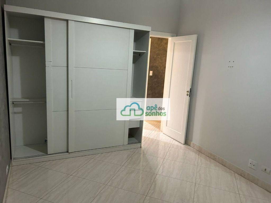 Apartamento para alugar com 2 quartos, 65m² - Foto 6