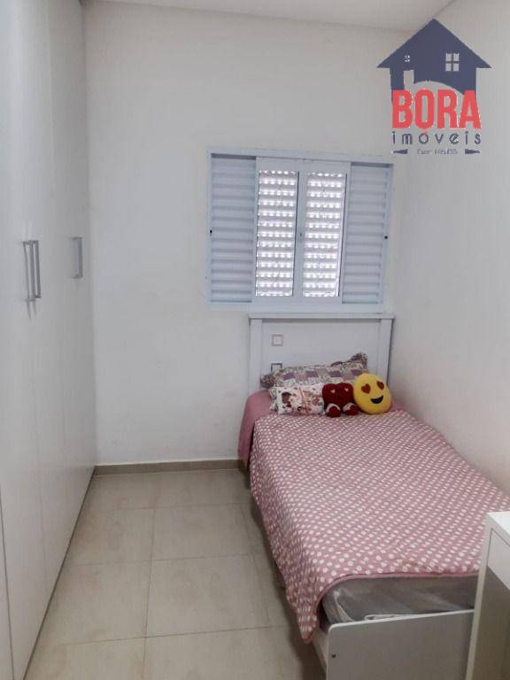 Casa à venda com 2 quartos, 100m² - Foto 13