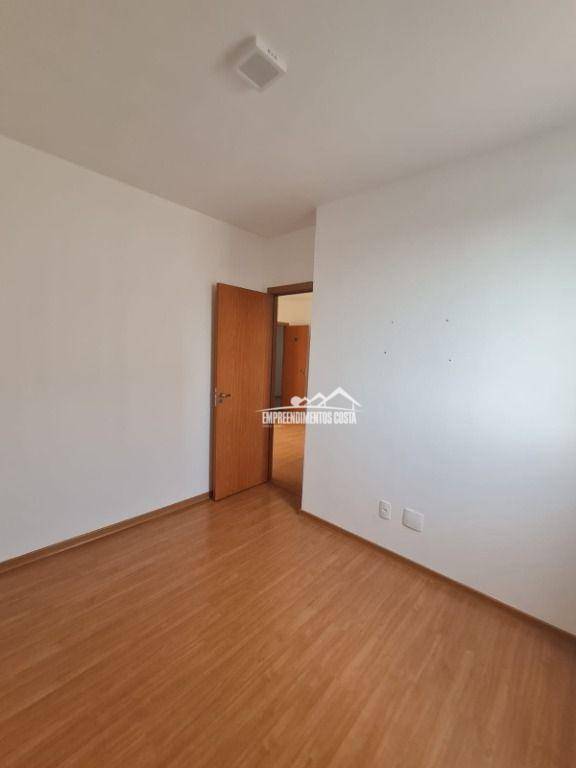 Apartamento à venda com 2 quartos, 40m² - Foto 10