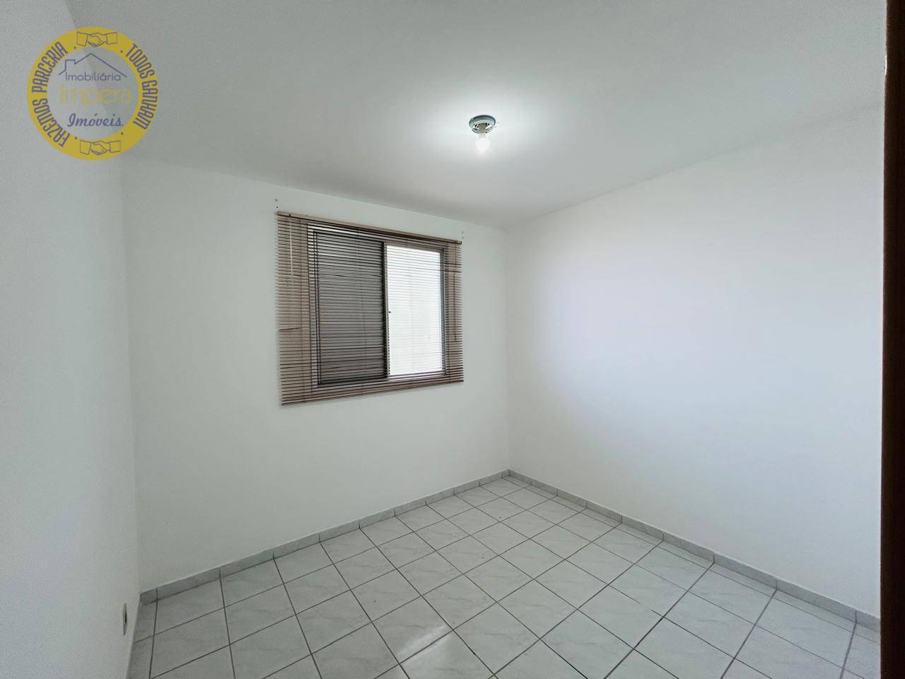 Apartamento para alugar com 2 quartos, 57m² - Foto 2