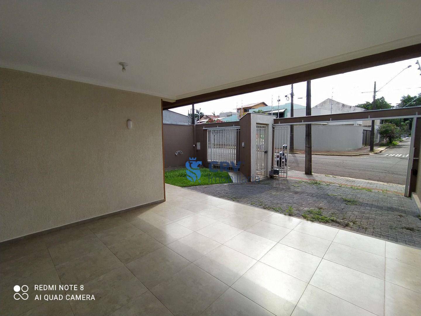 Casa à venda e aluguel com 3 quartos, 175m² - Foto 3