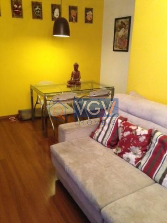 Apartamento à venda com 3 quartos, 65m² - Foto 2