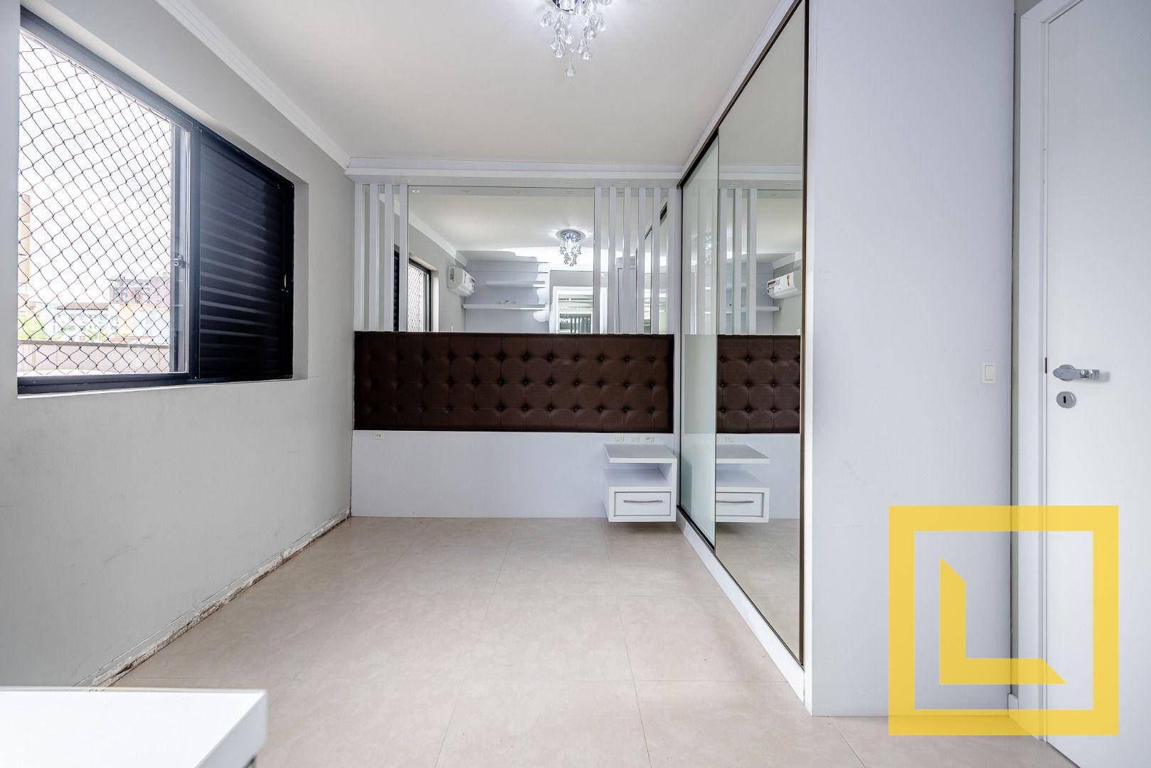 Apartamento à venda com 3 quartos, 234m² - Foto 19