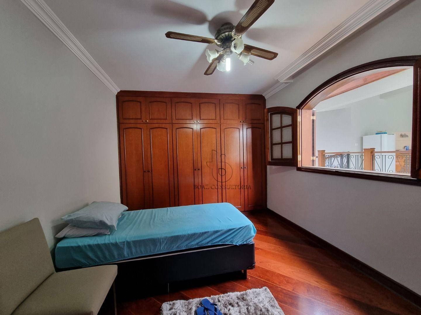 Casa de Condomínio à venda com 4 quartos, 500m² - Foto 31