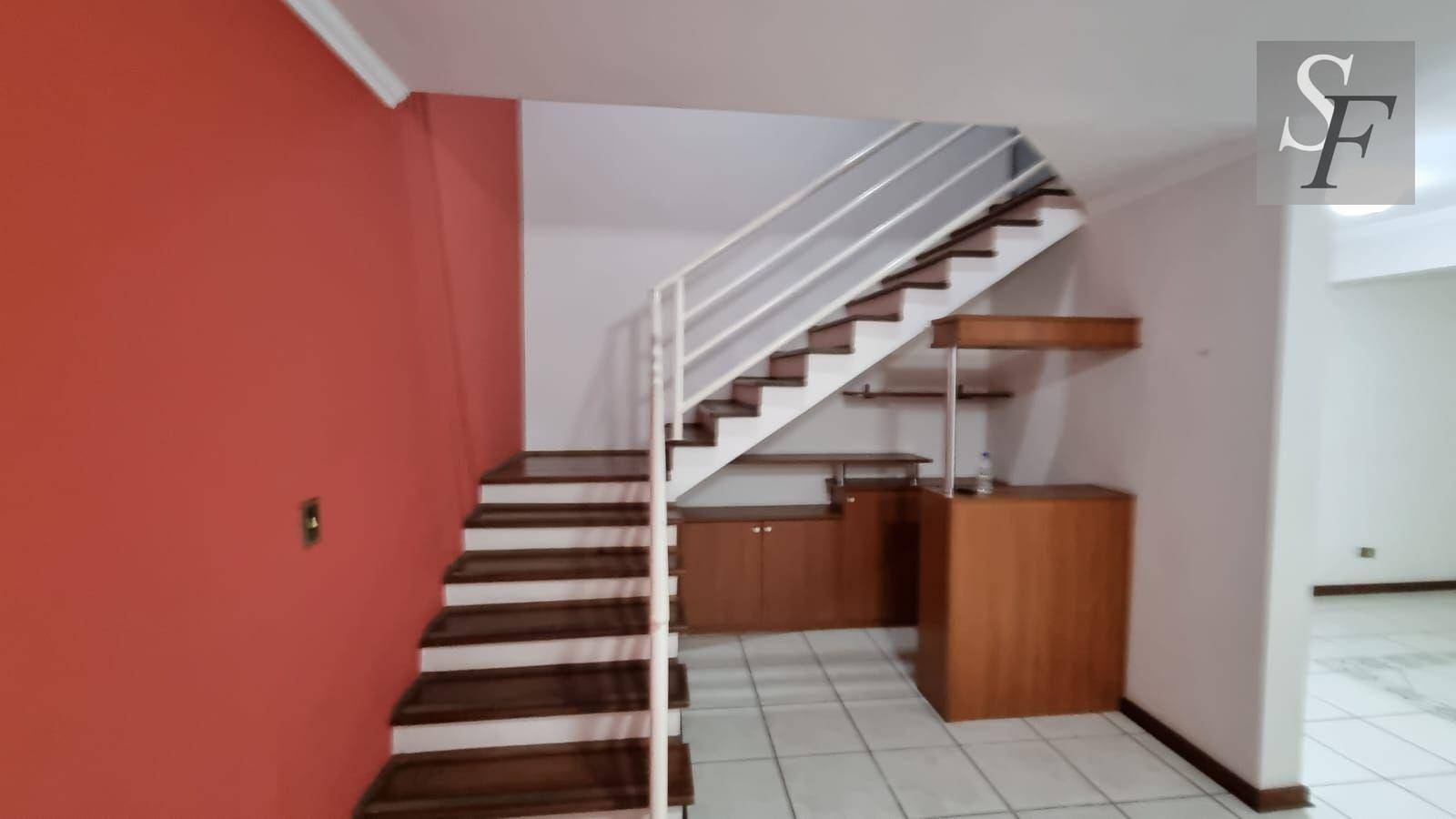 Sobrado para alugar com 3 quartos, 302m² - Foto 29