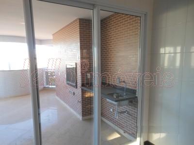 Apartamento à venda com 4 quartos, 200m² - Foto 2