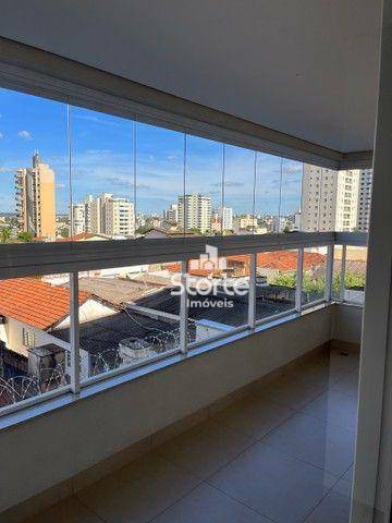 Apartamento à venda com 3 quartos, 119m² - Foto 7