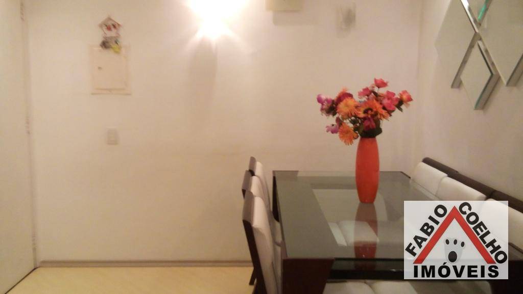 Apartamento à venda com 2 quartos, 53m² - Foto 2