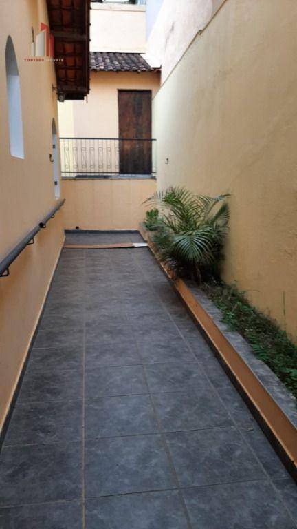 Casa à venda com 3 quartos, 200m² - Foto 23