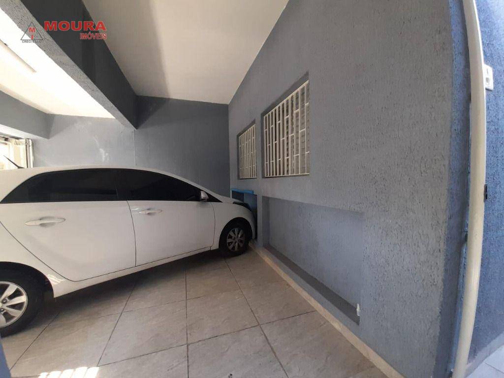 Casa à venda com 4 quartos, 159m² - Foto 4