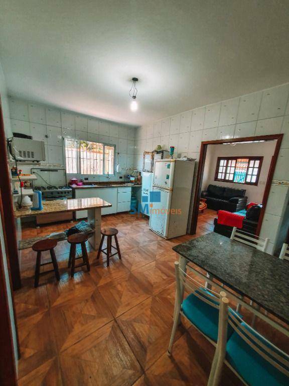 Casa à venda com 2 quartos, 340m² - Foto 17