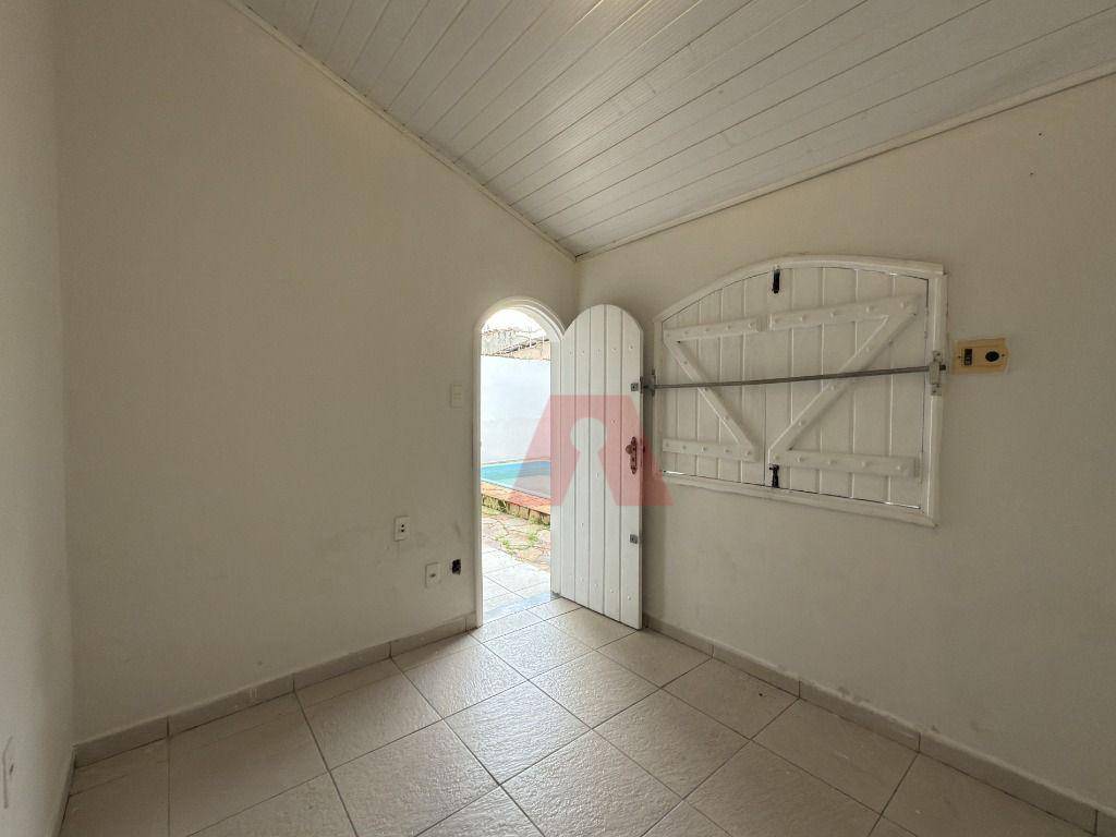 Casa de Condomínio para alugar com 2 quartos, 250m² - Foto 17