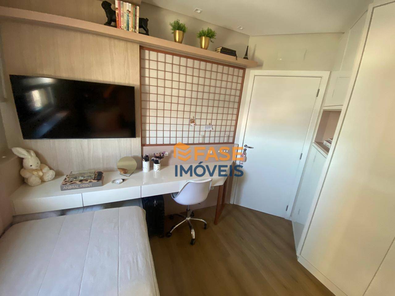 Apartamento à venda com 3 quartos, 166m² - Foto 5