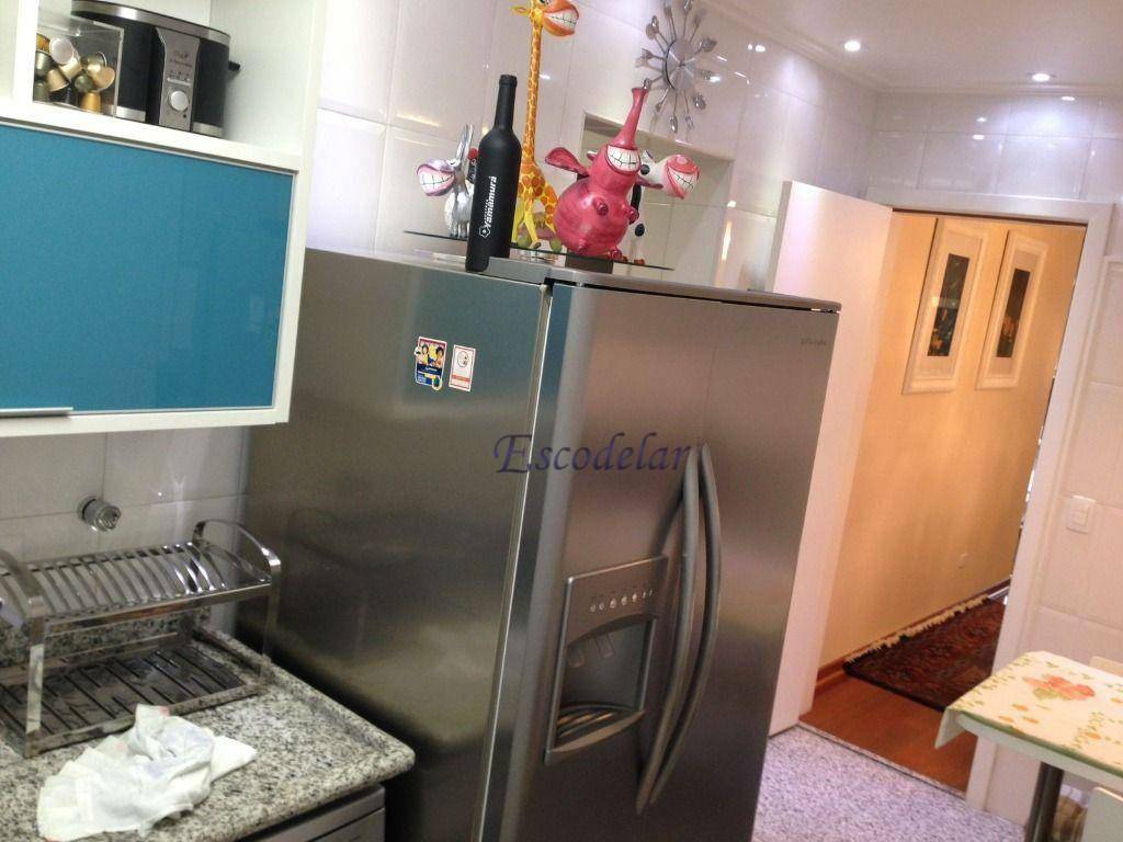 Apartamento à venda com 3 quartos, 141m² - Foto 4