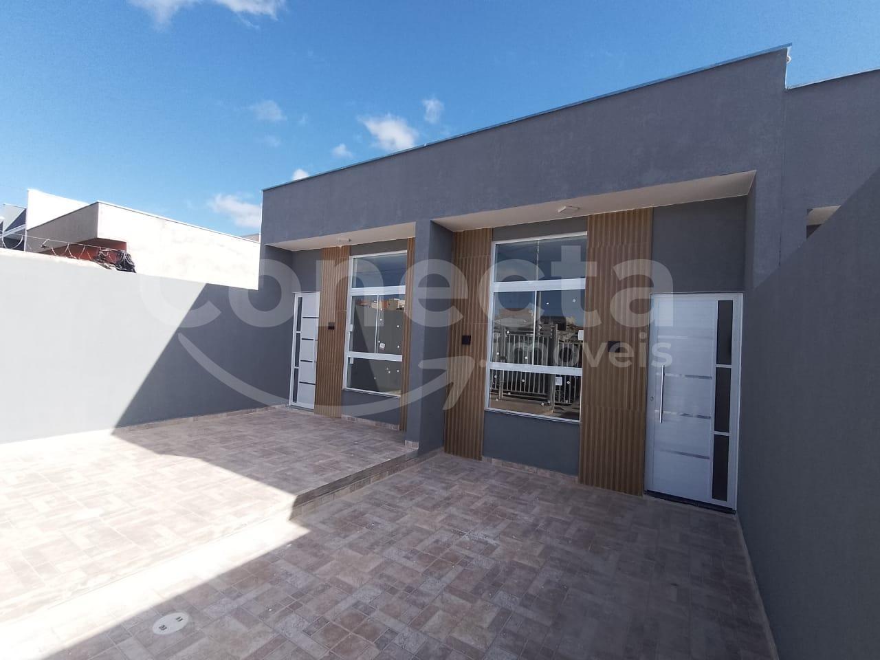Casa à venda com 2 quartos, 52m² - Foto 1