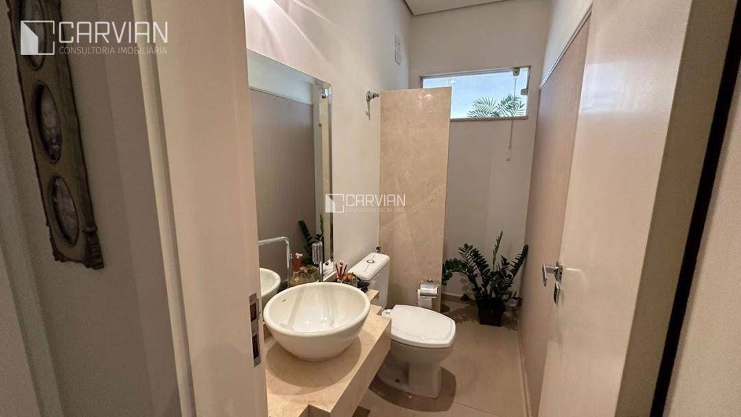 Casa de Condomínio à venda com 4 quartos, 380m² - Foto 4