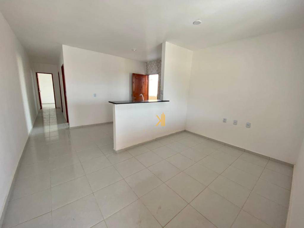 Casa à venda com 2 quartos, 72m² - Foto 6