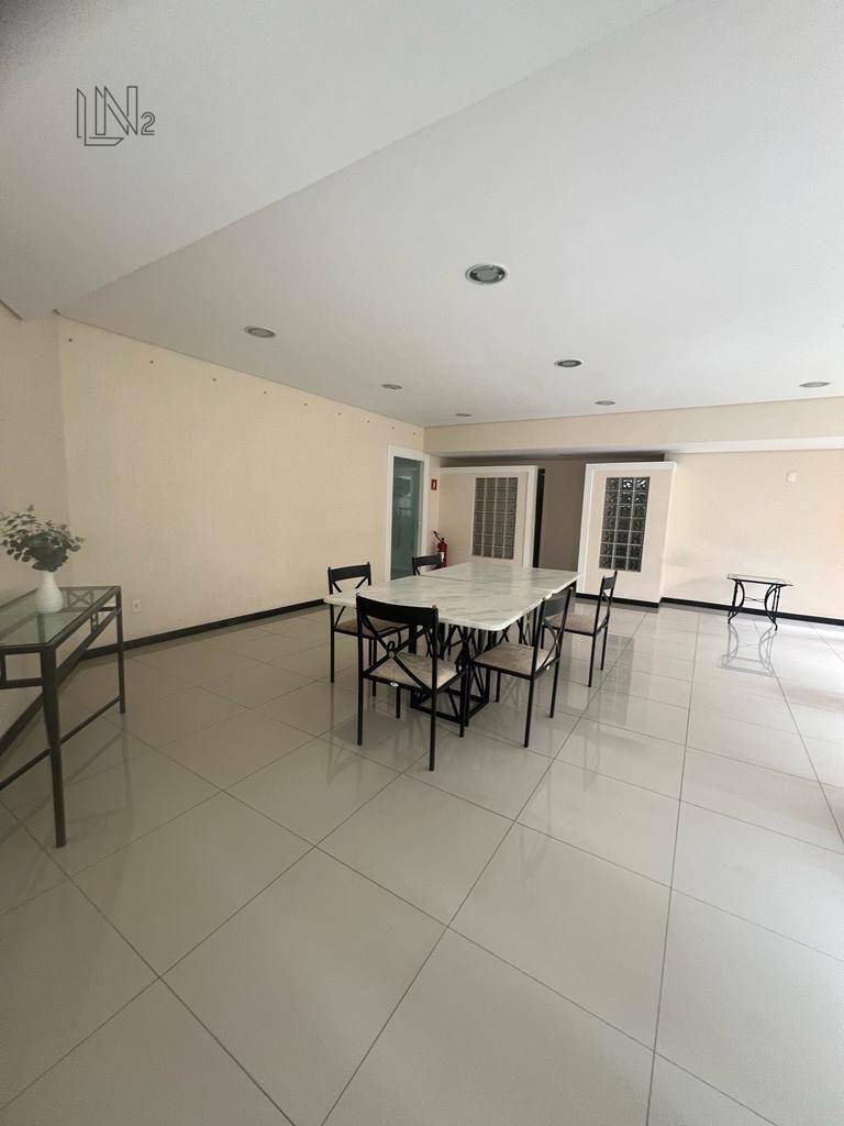 Apartamento para alugar com 2 quartos, 68m² - Foto 14