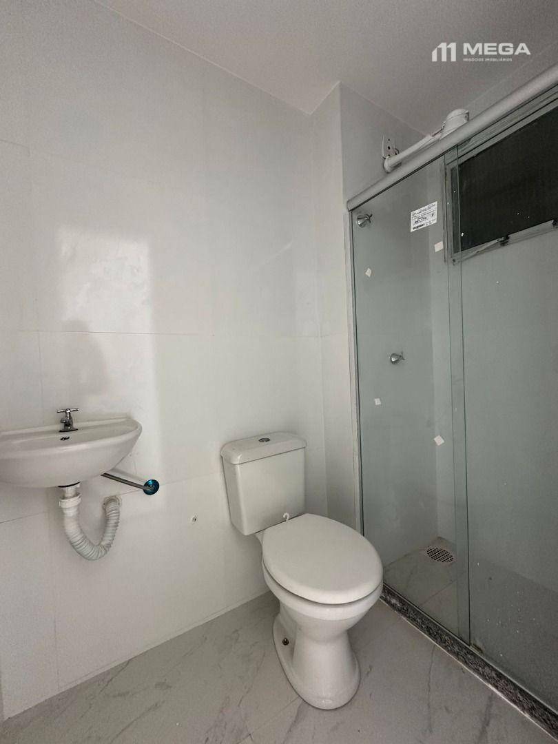 Apartamento à venda com 2 quartos, 60m² - Foto 10