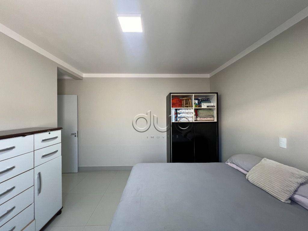 Casa à venda com 2 quartos, 120m² - Foto 12