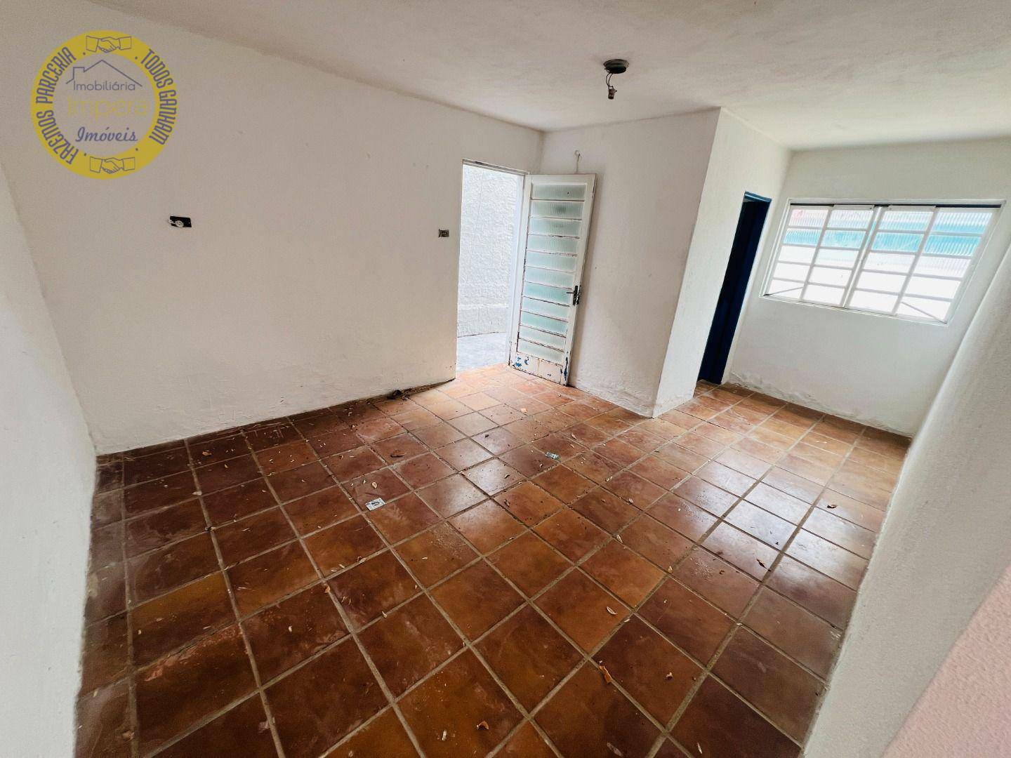 Casa à venda com 3 quartos, 118m² - Foto 9