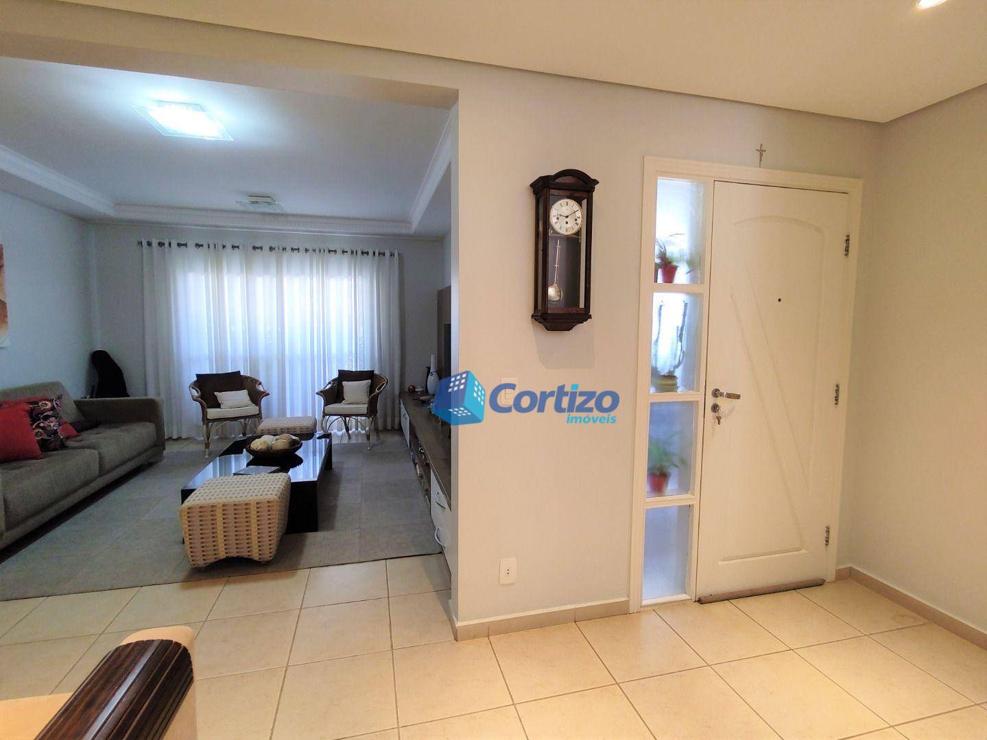 Casa de Condomínio à venda com 3 quartos, 257m² - Foto 5