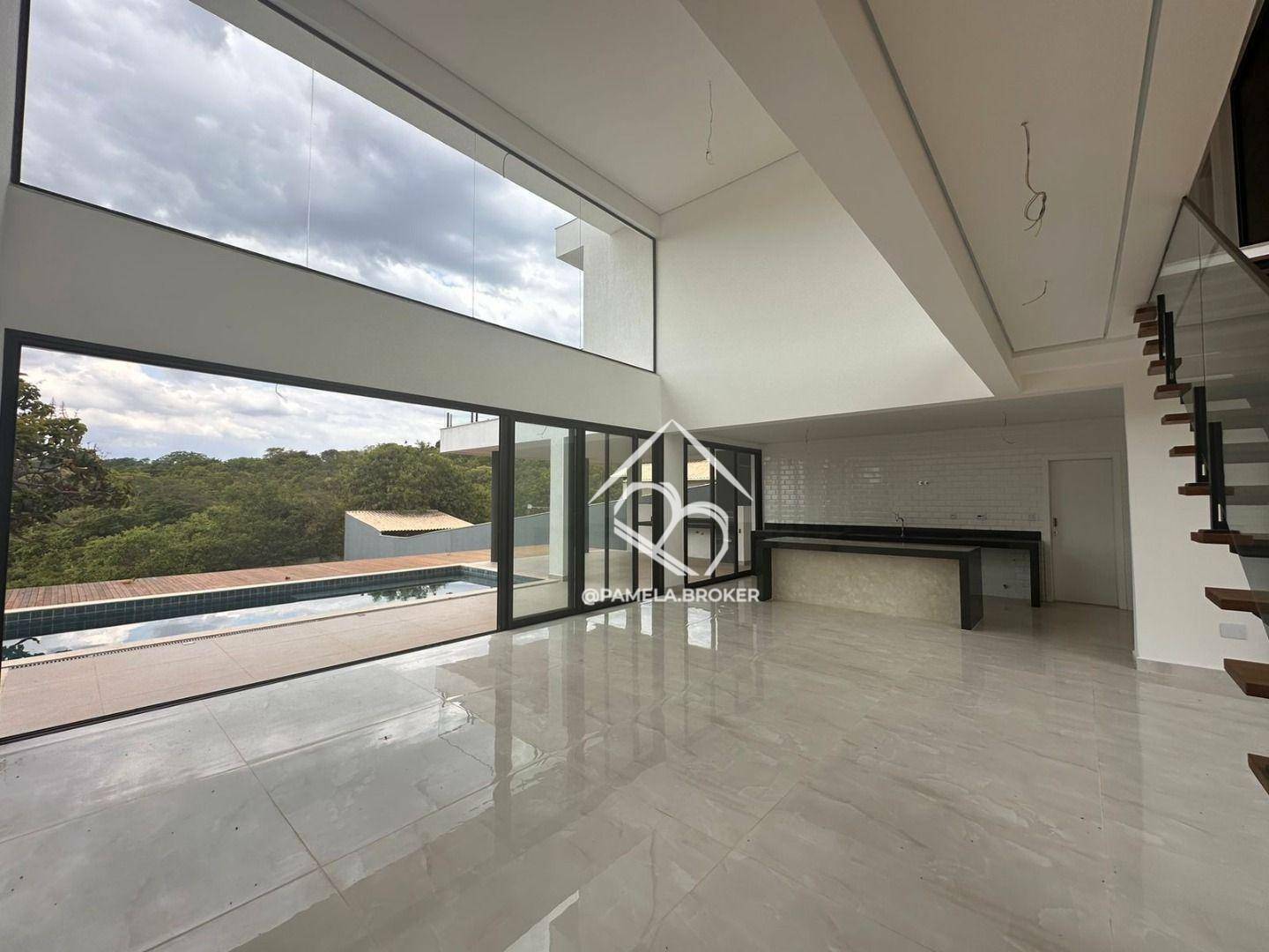 Casa de Condomínio à venda com 4 quartos, 290m² - Foto 8