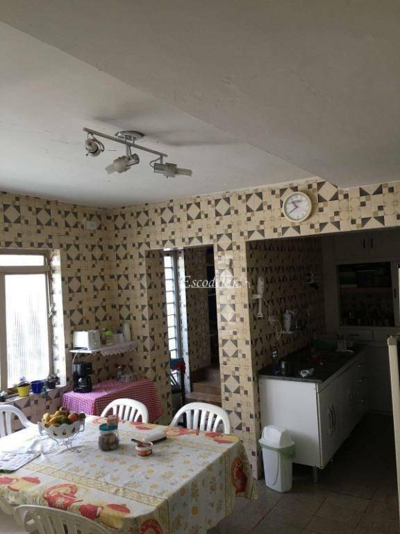 Sobrado à venda com 3 quartos, 210m² - Foto 2