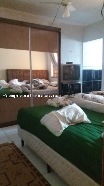 Sobrado à venda com 3 quartos, 140m² - Foto 1