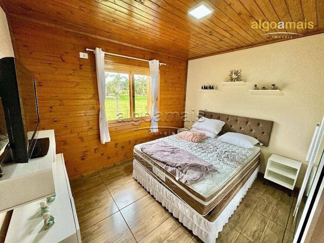 Chácara à venda com 6 quartos, 280m² - Foto 22