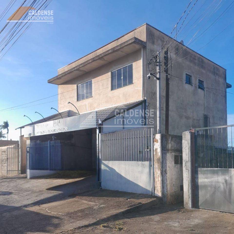 Casa, 3 quartos, 340 m² - Foto 1