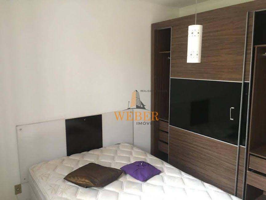 Apartamento à venda com 2 quartos, 67m² - Foto 2