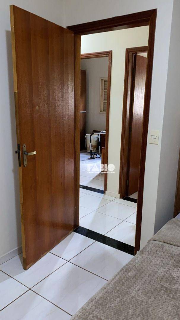 Casa à venda com 3 quartos, 100m² - Foto 21