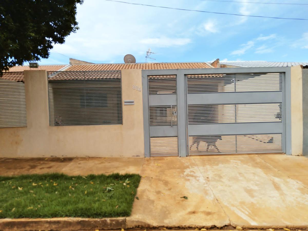 Casa à venda com 4 quartos, 250m² - Foto 1