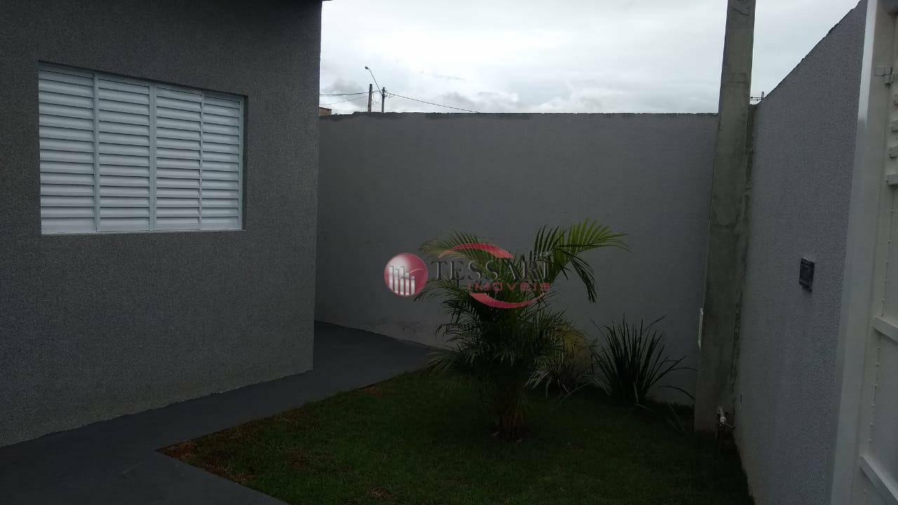 Casa à venda com 2 quartos, 64m² - Foto 3