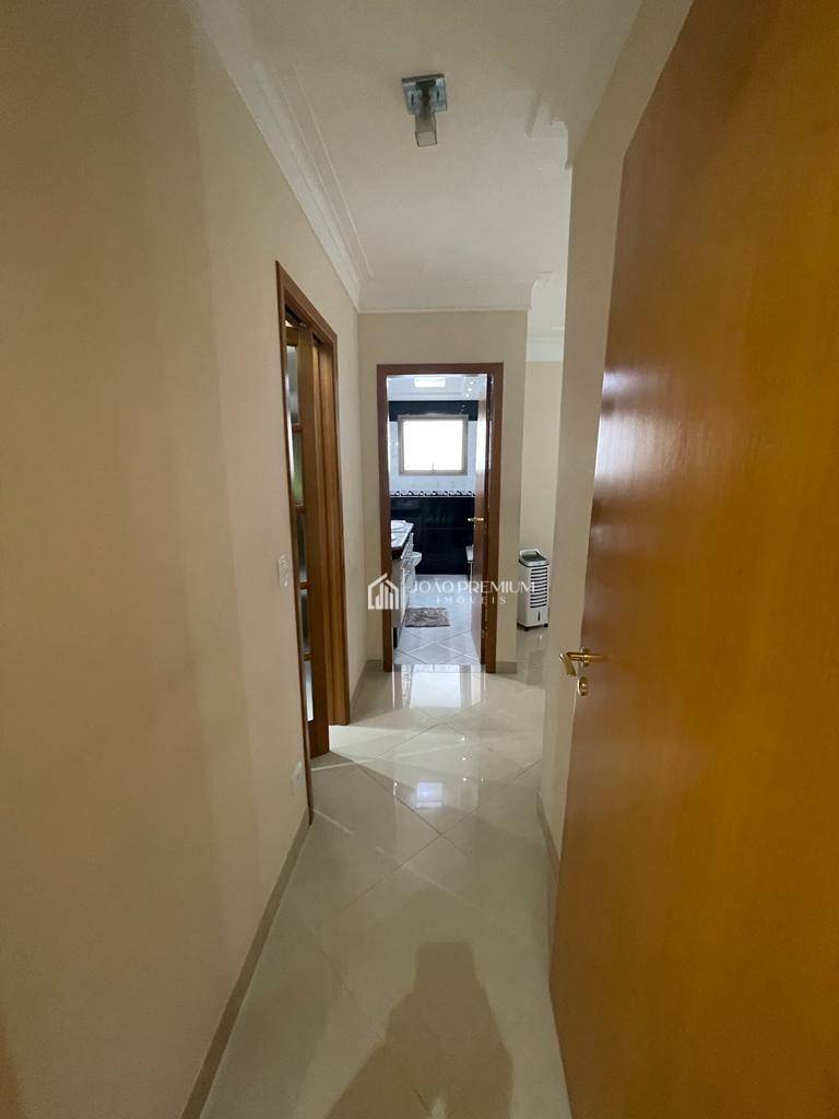 Apartamento à venda com 4 quartos, 204m² - Foto 10