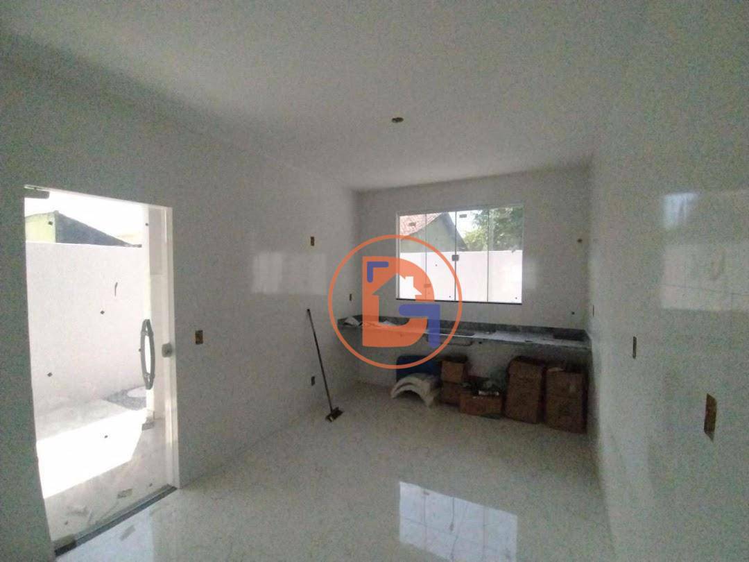 Casa à venda com 3 quartos, 270m² - Foto 9