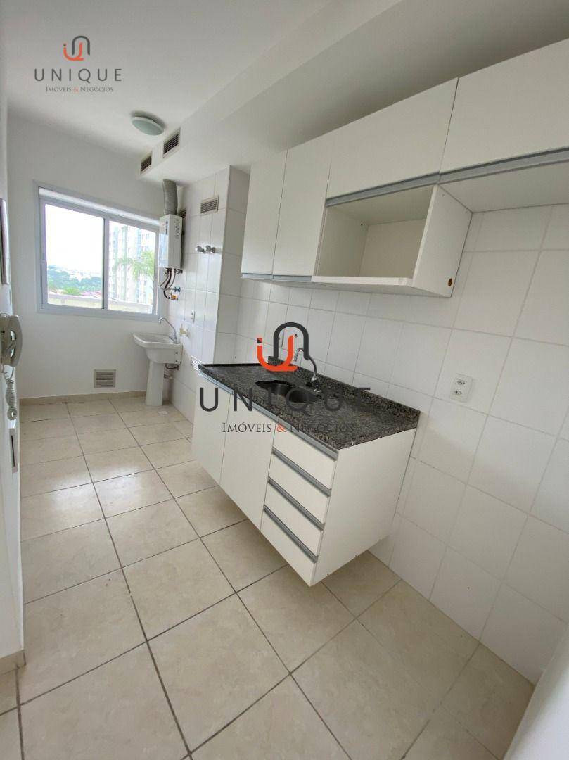 Apartamento para alugar com 3 quartos, 77m² - Foto 12