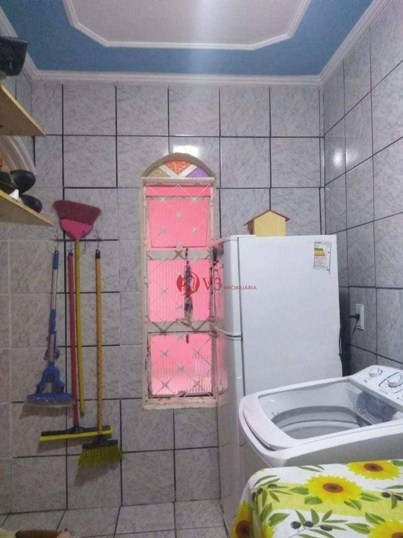 Sobrado à venda com 4 quartos, 180m² - Foto 14