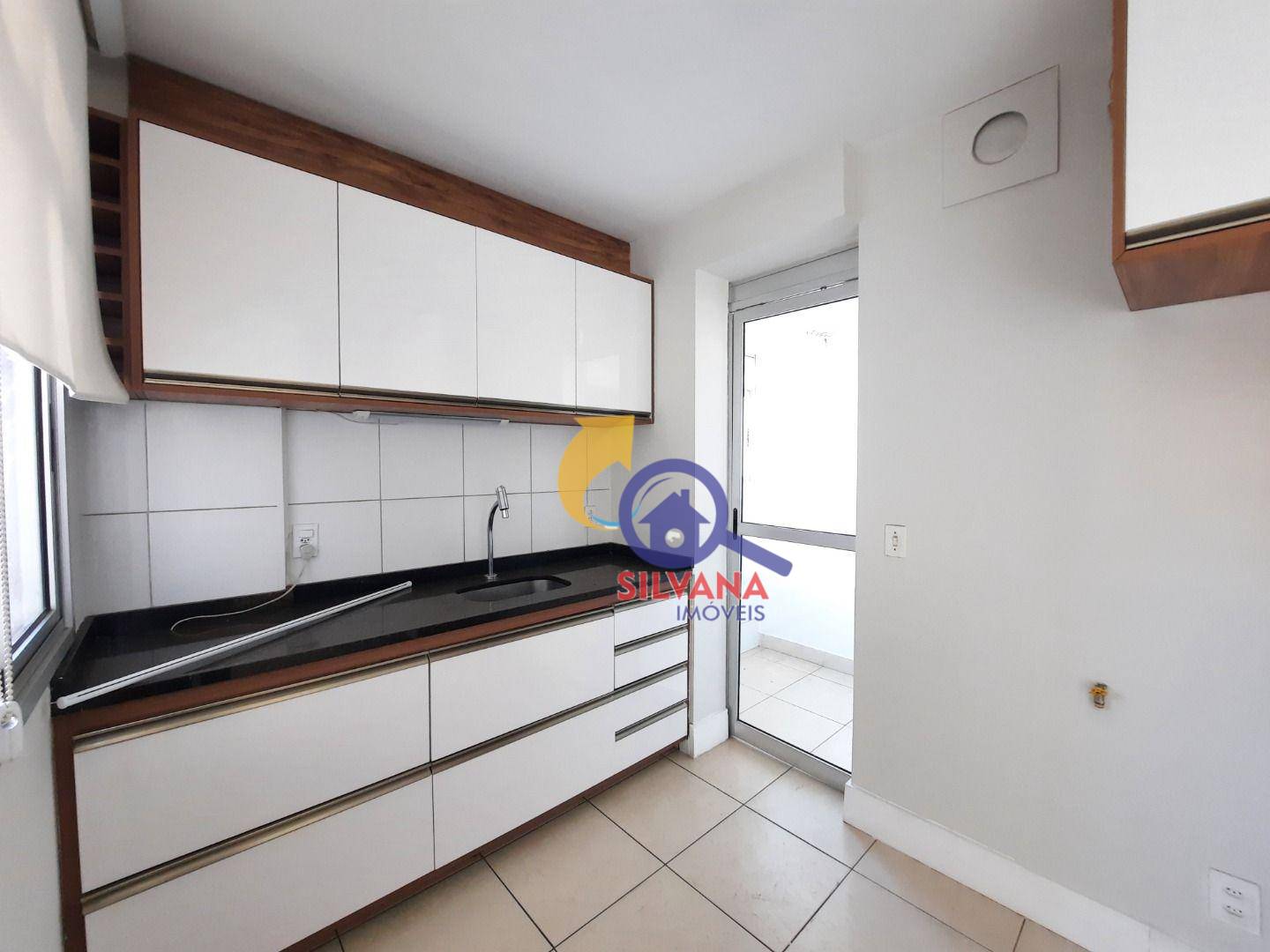 Apartamento à venda com 3 quartos, 82m² - Foto 6