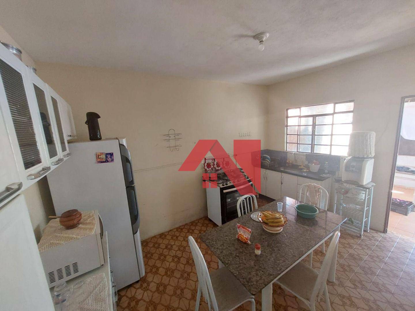 Casa à venda com 4 quartos, 130m² - Foto 9