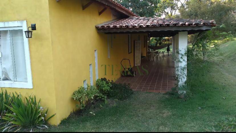 Casa de Condomínio à venda com 3 quartos, 220m² - Foto 4