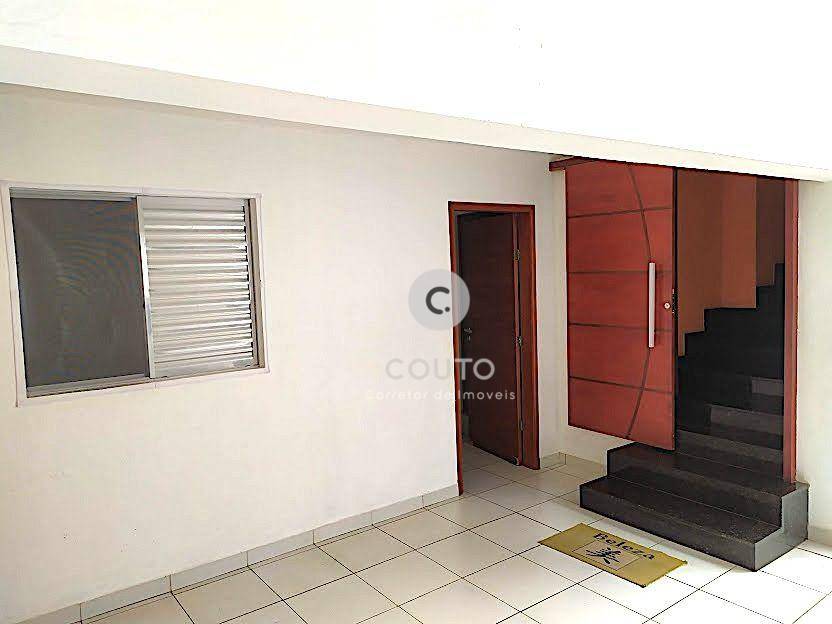 Casa à venda com 4 quartos, 154m² - Foto 3