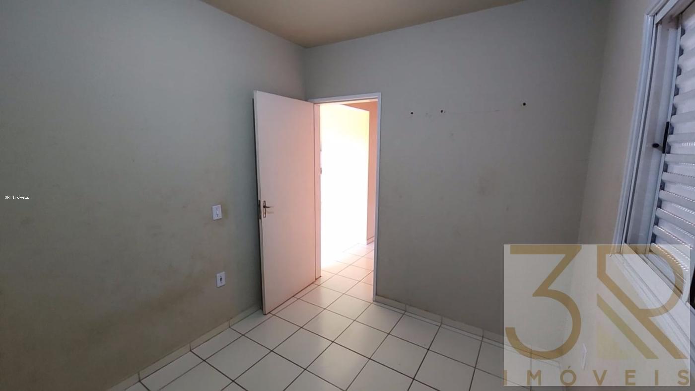 Casa à venda com 2 quartos, 160m² - Foto 6